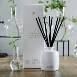 White Lotus diffuser set 3